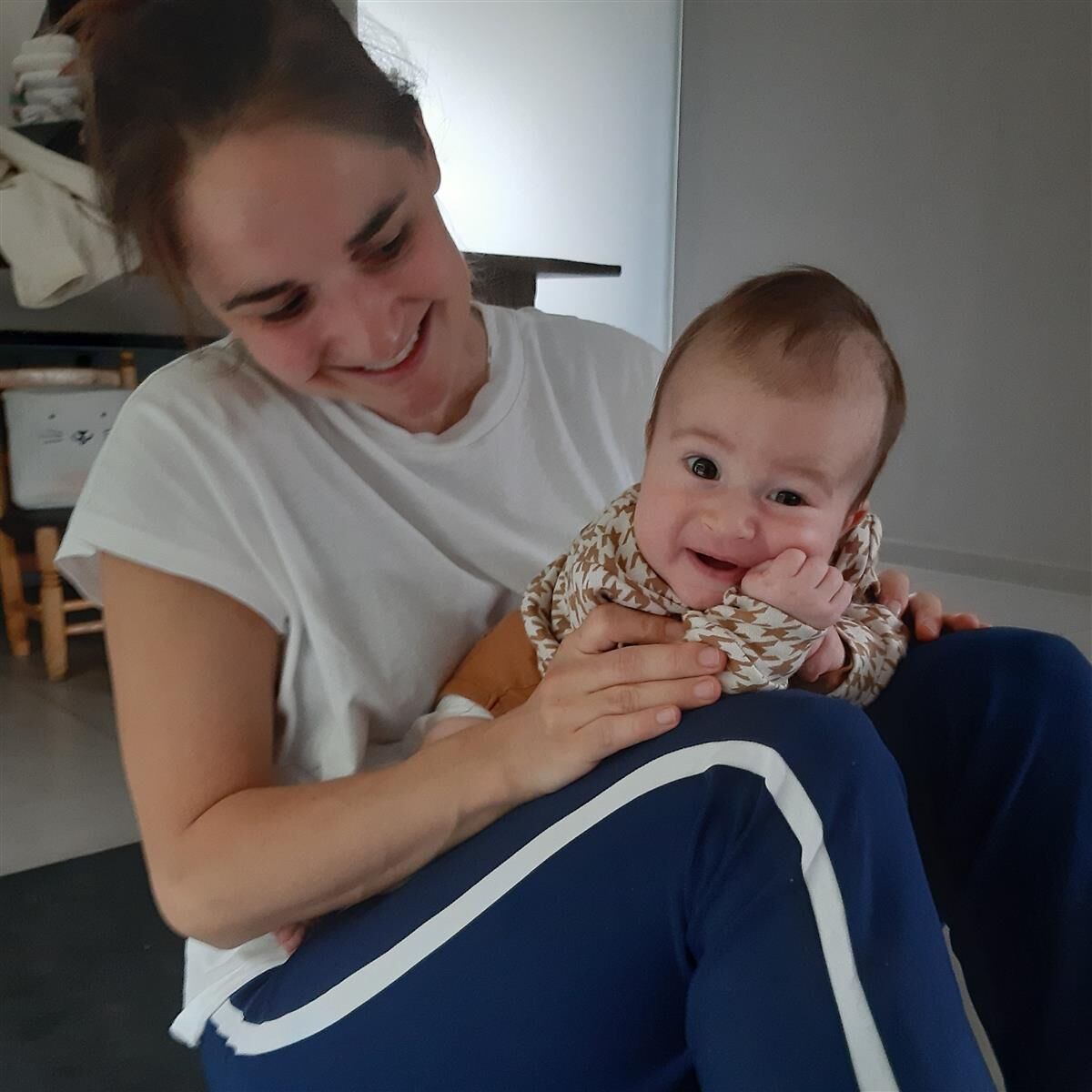 BUIKLIG - Postnatale interactieve YOGA met BABY - 27 NOV 2026 @ NUMINATAL